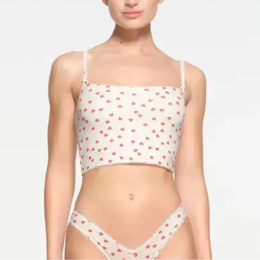 SKIMS x Lana Del Rey Valentine’s Day White Lace Trim Heart Tank Small